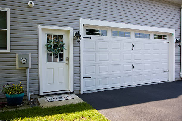 24/7 Emergency Garage Door Panel Replacement experts in Flagler Estates, FL